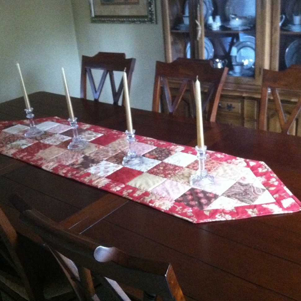 Garden Walk Table Runner