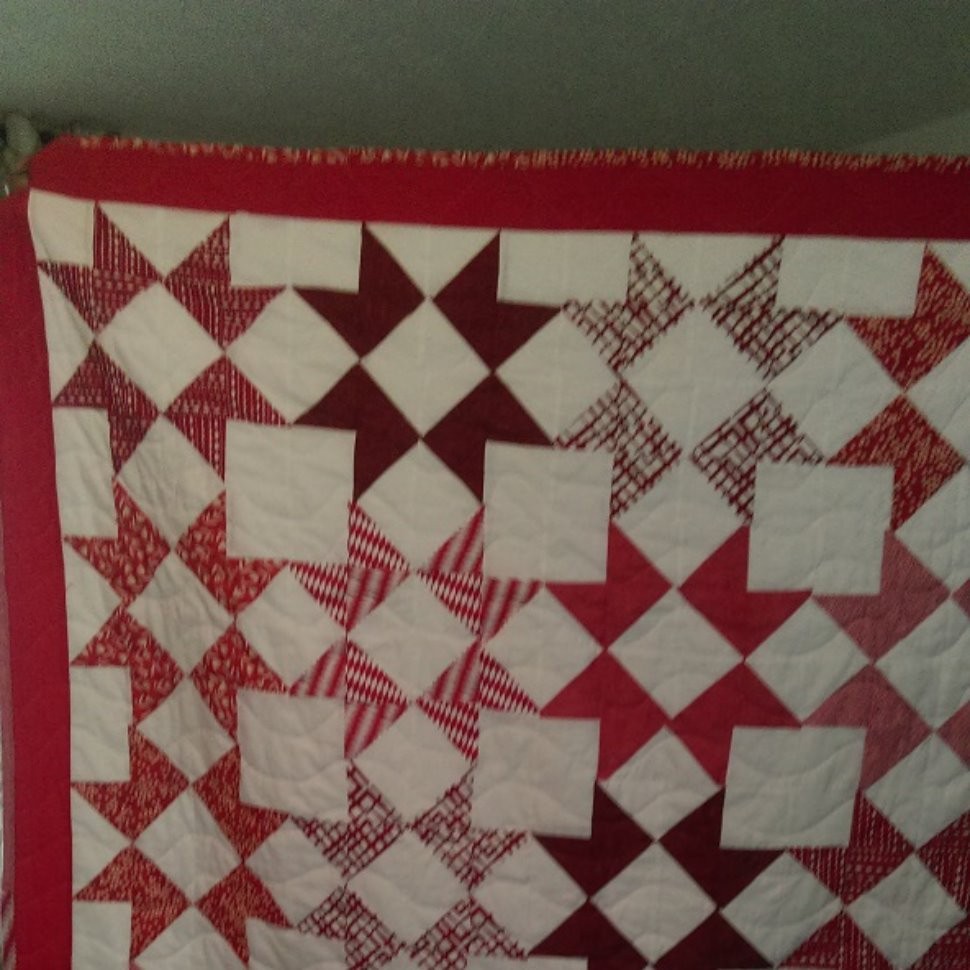  Red Star Quilt