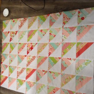 Cutting Corners with leftovers | Quiltsby.me
