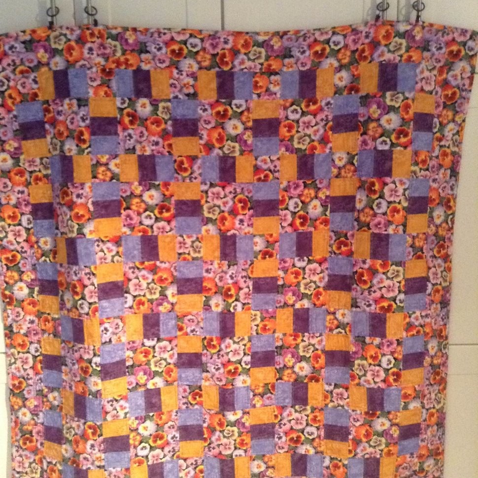 Spring Pansy Quilt