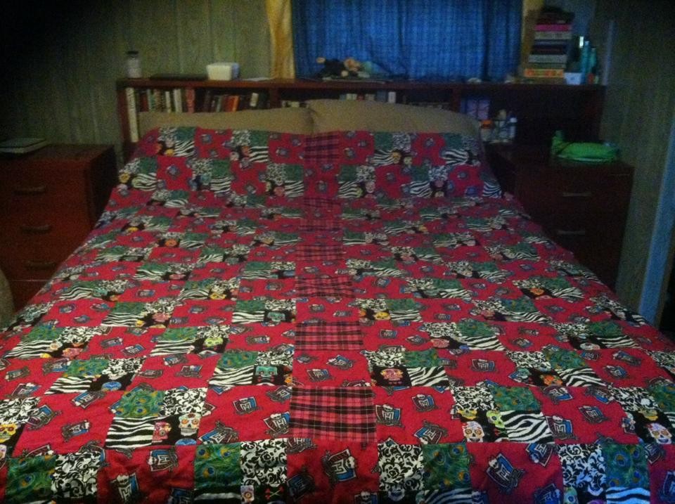 Monster High Quilt