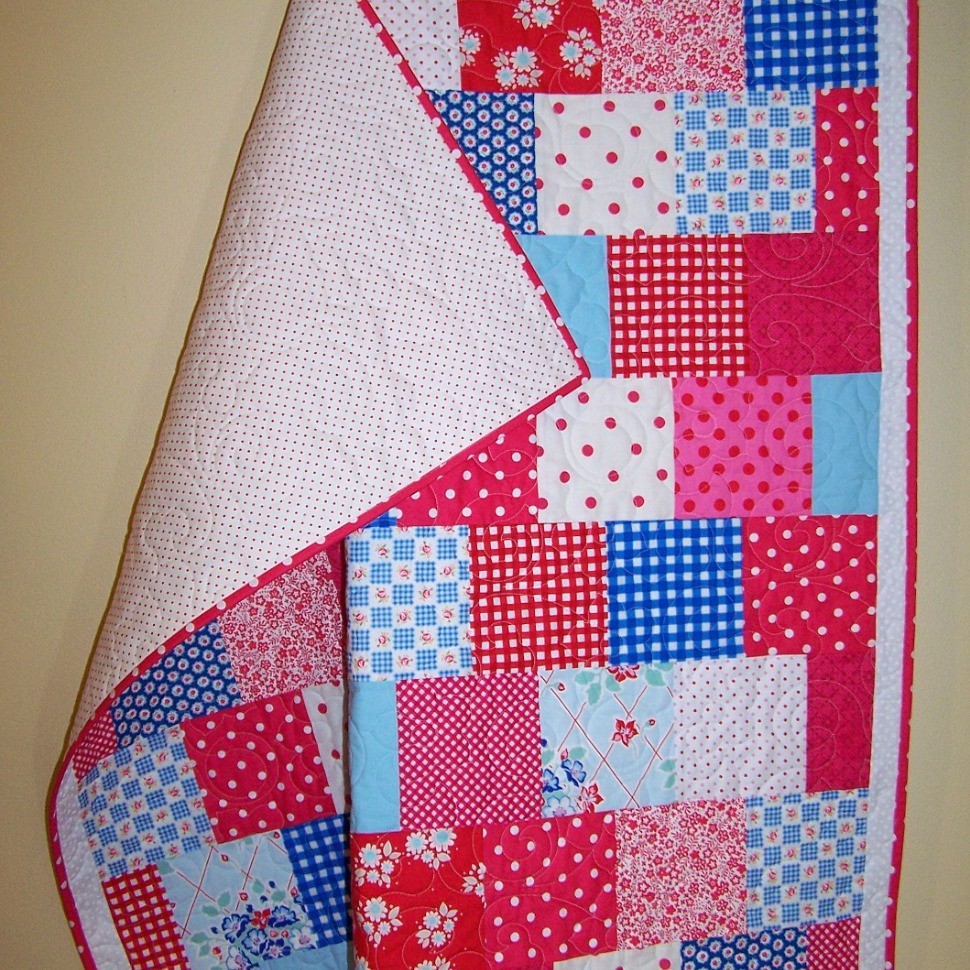 Sweet Red and Blue Baby Quilt