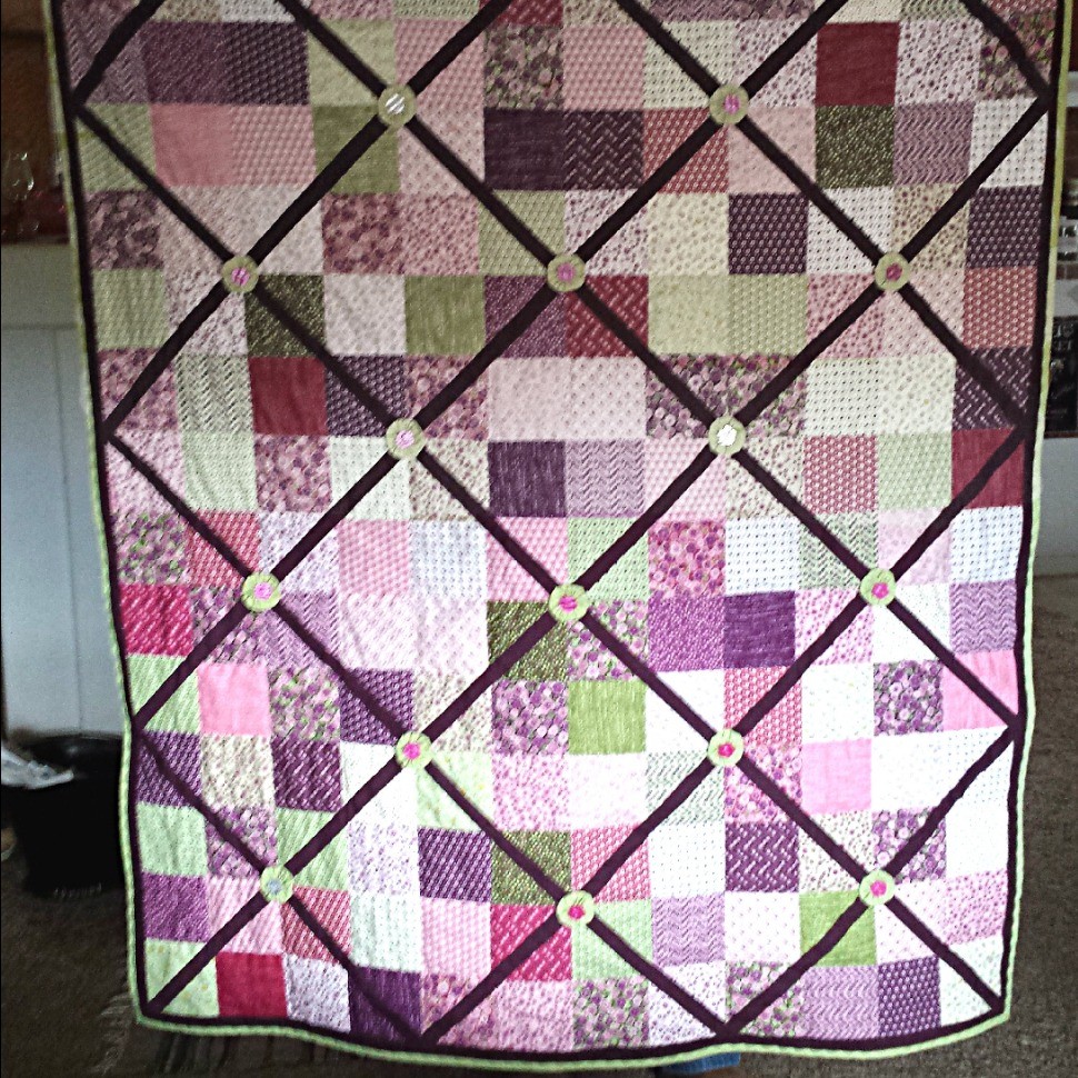 Four Patch Lattice Quiltsby me