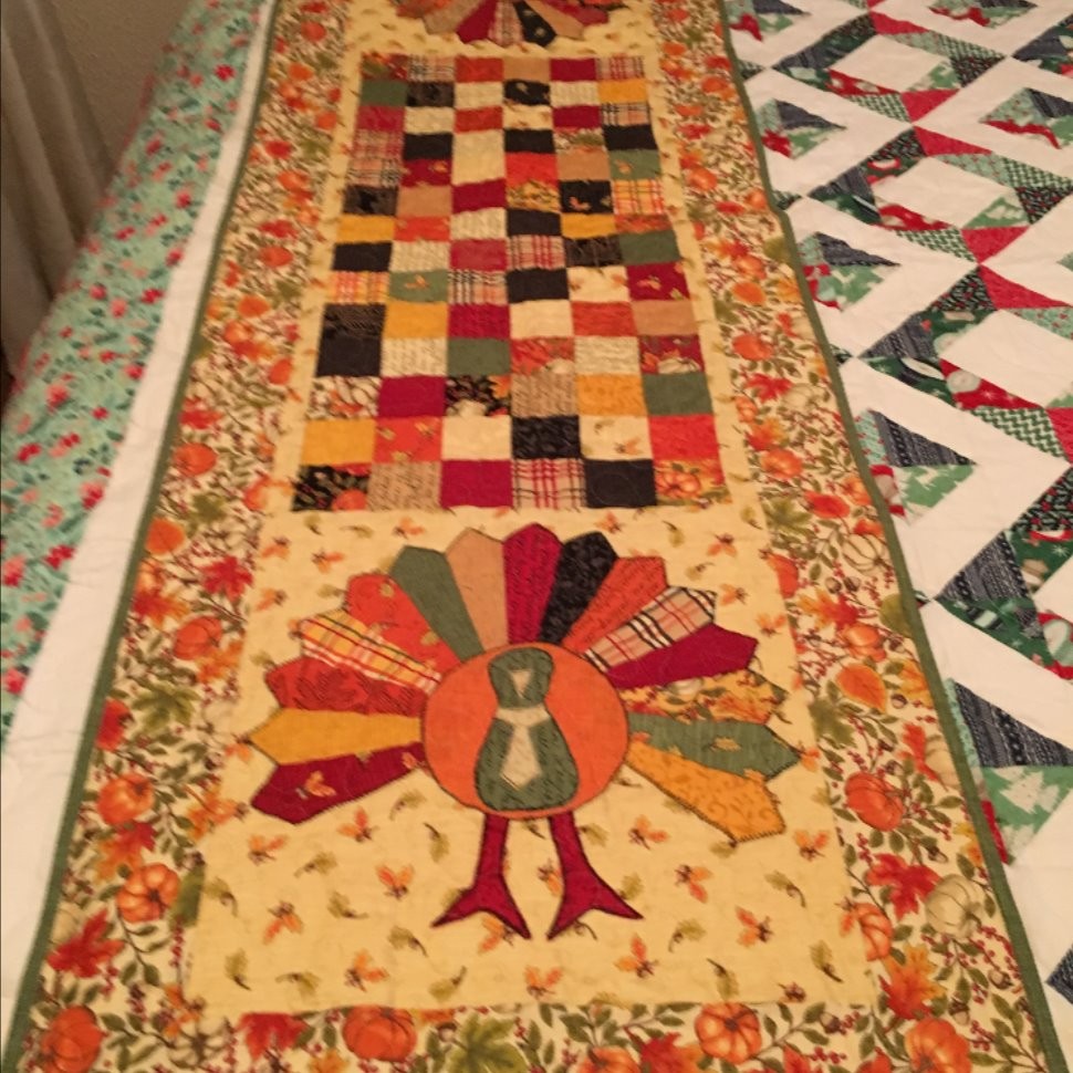 Turkey Day Table Runner | Quiltsby.me