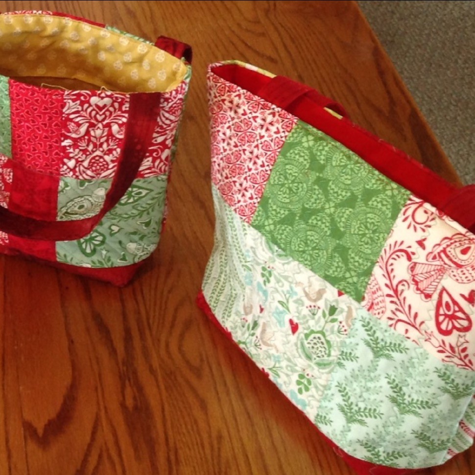 Simple Christmas Totes