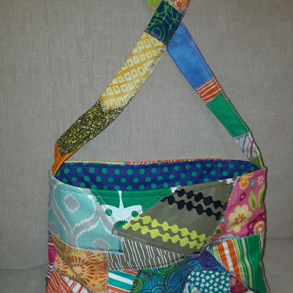 crazy-quilt-bag-quiltsby-me