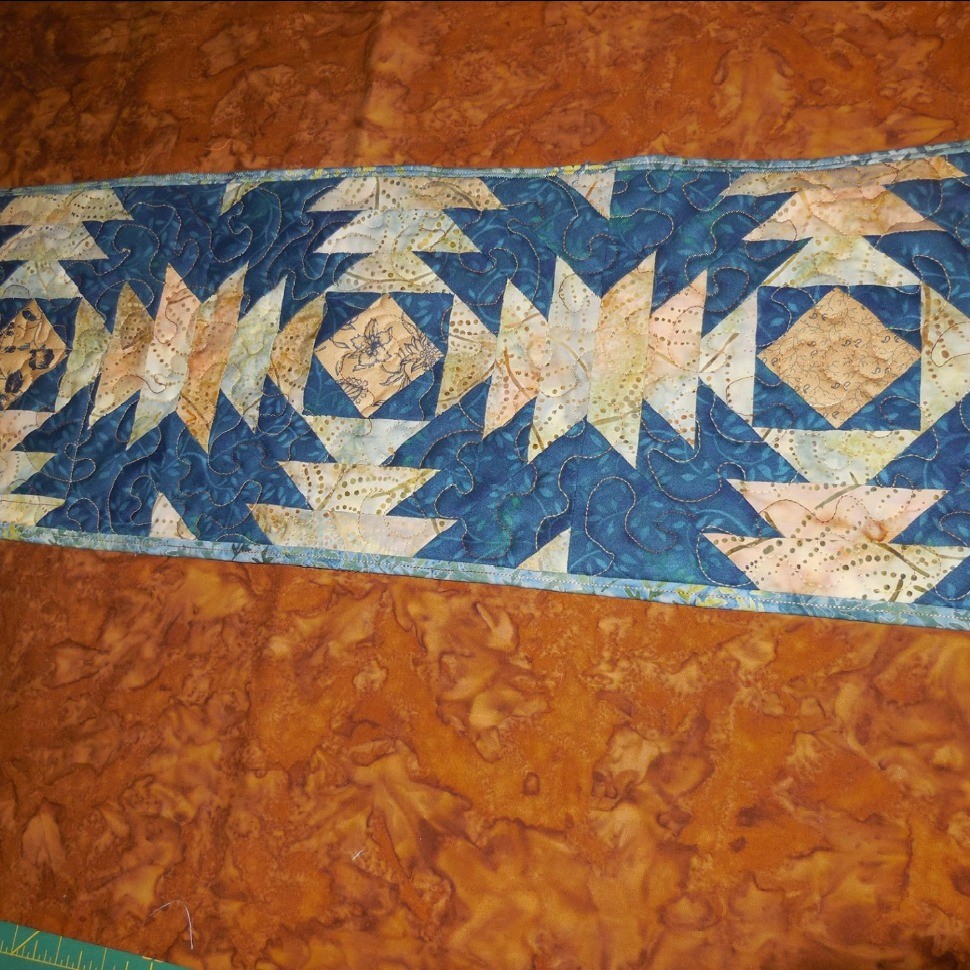 Pineapple table runner