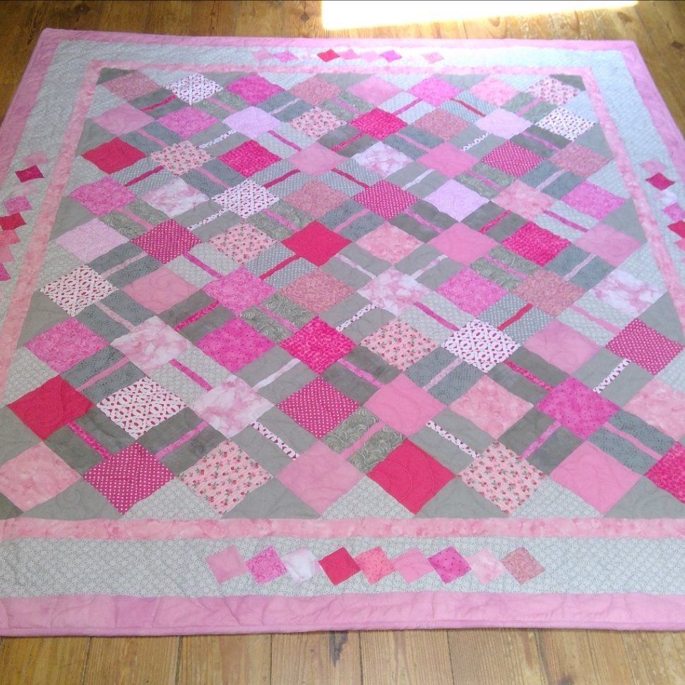 Pink and Gray Ribbons Quilt