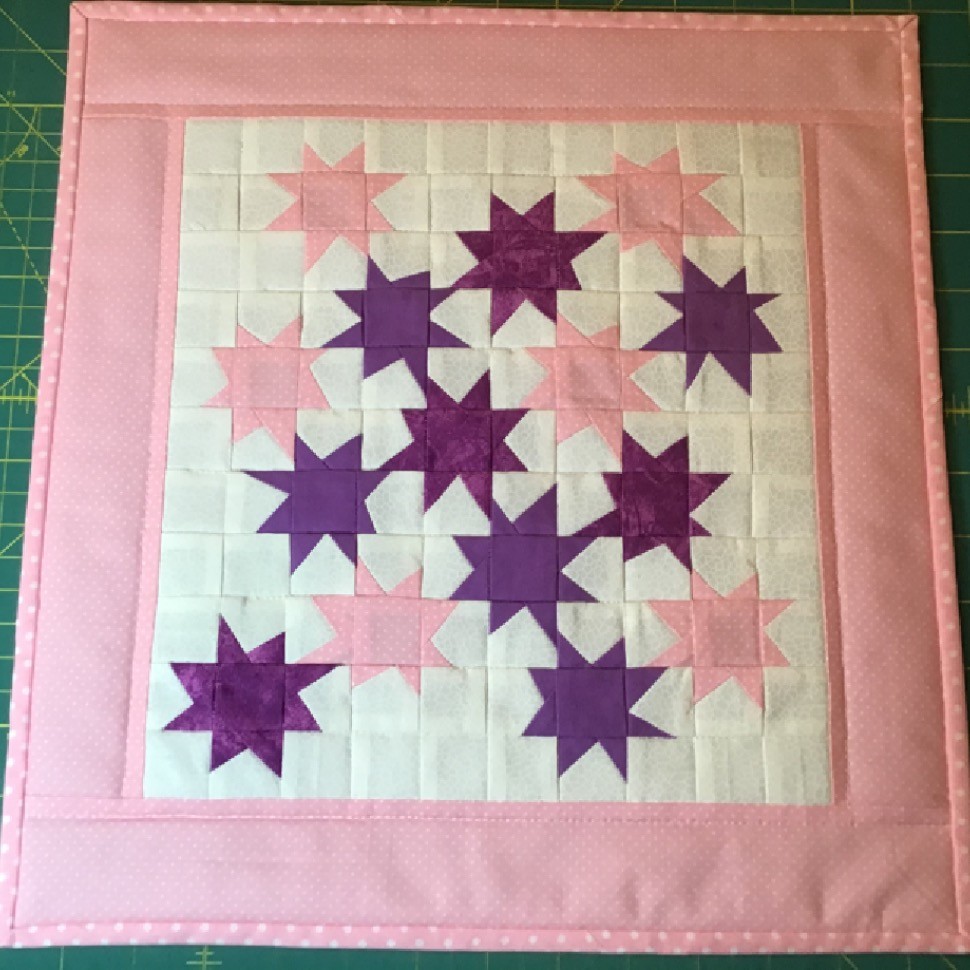 Mini wonky star quilt Quiltsby.me