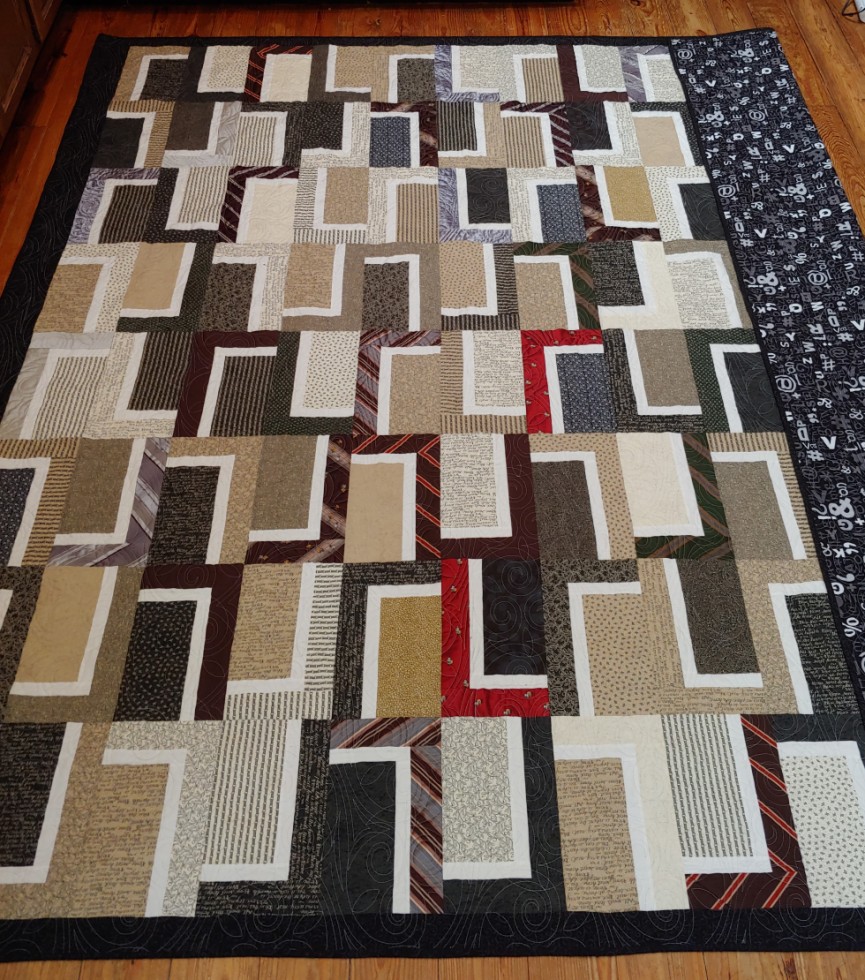 Taylor pattern memory quilt