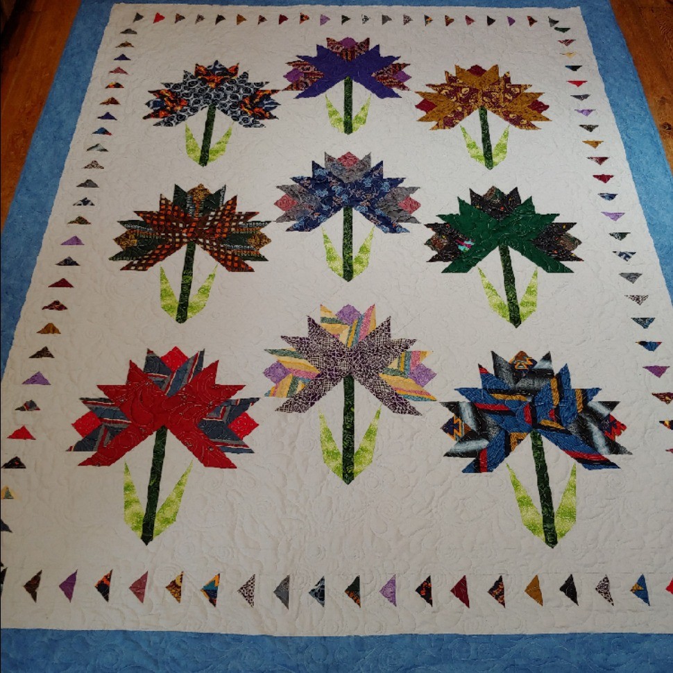 Beautiful Bouquets Memory Quilt #2 | Quiltsby.me