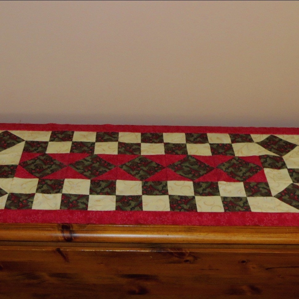 My first quilting project - table runner