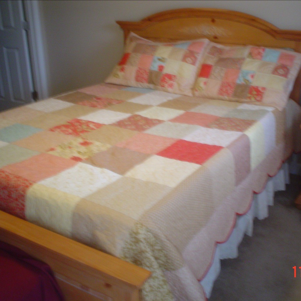 Autumn Lily Quilt and Shams