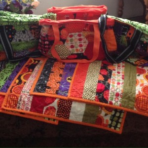 Sept-Oct Reversible Placemat-Tote Set